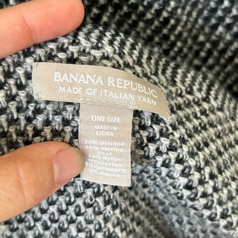 Banana Republic Italian Yarn Scarf Merino Wool Cashmere Alpaca Black White 33